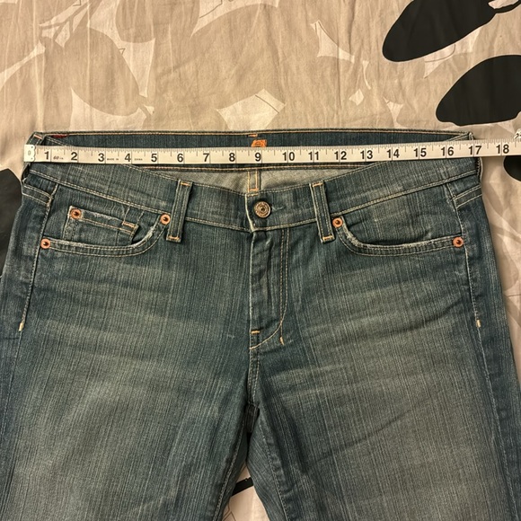 7 For All Mankind Women's Dojo Jean Short Crops Size 30 - Picture 5 of 7